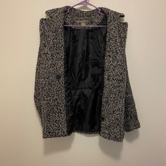 Kenneth Cole REACTION Black White Women’s Coat Size Medium - Picture 9 of 10